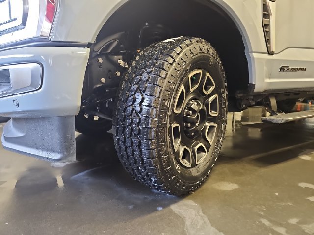 Certified 2024 Ford F250 Platinum AWD/4WD image 28