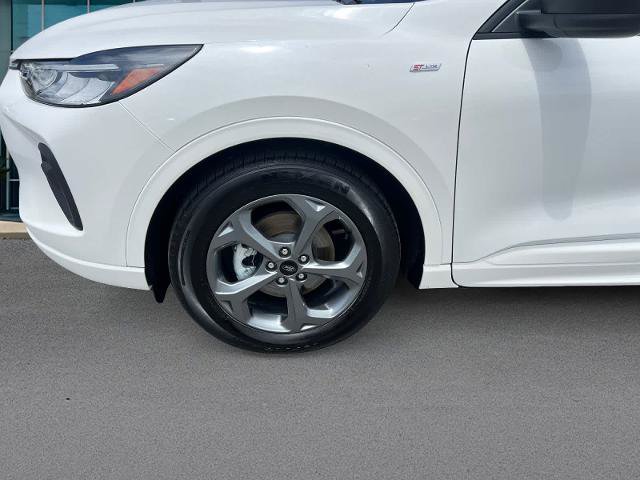 Certified 2023 Ford Escape ST-Line w/ Equipment Group 301A FWD image 8