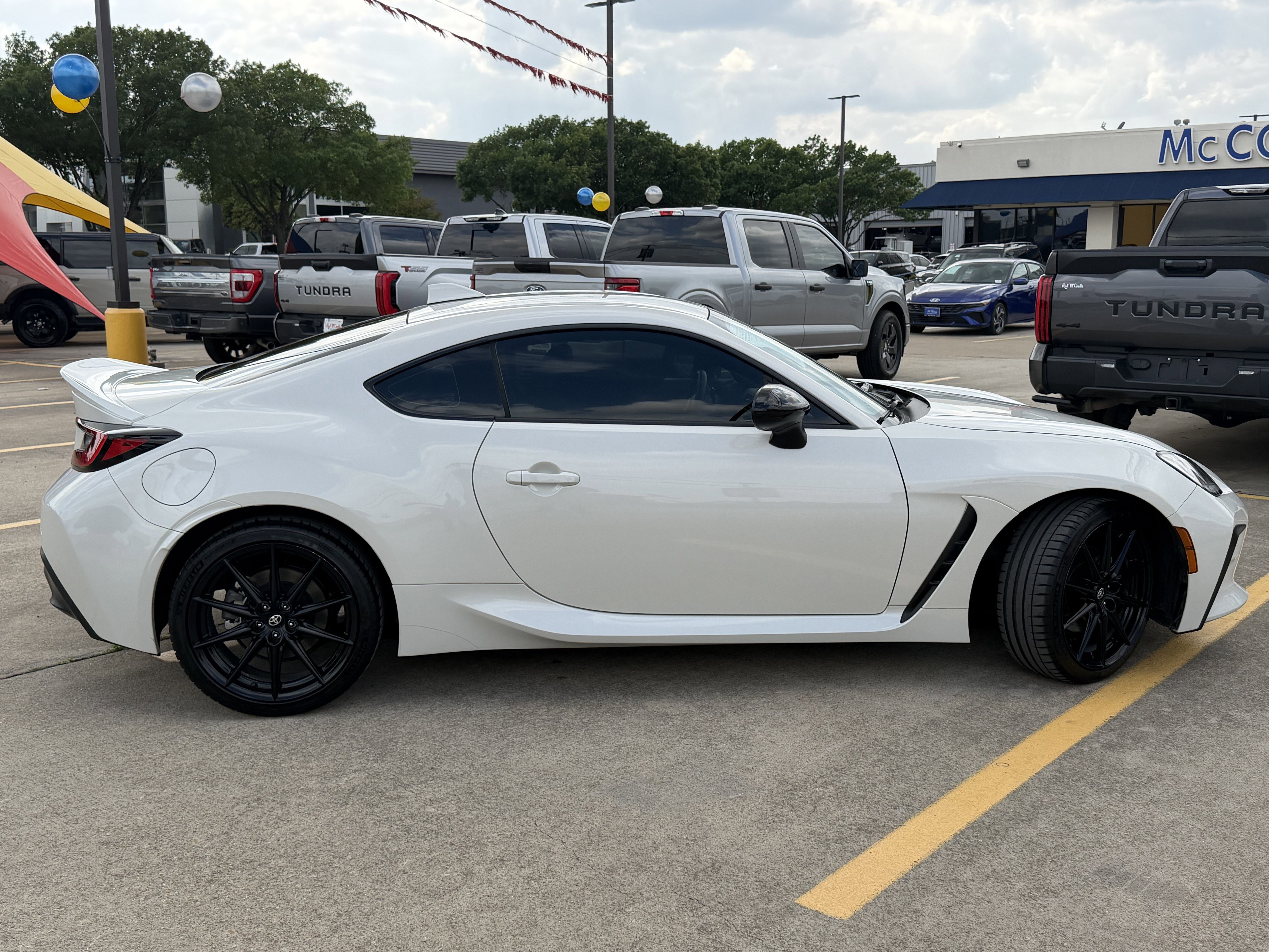 Used 2025 Toyota GR86 Premium w/ ALL Weather Mat Package (TMS) image 3