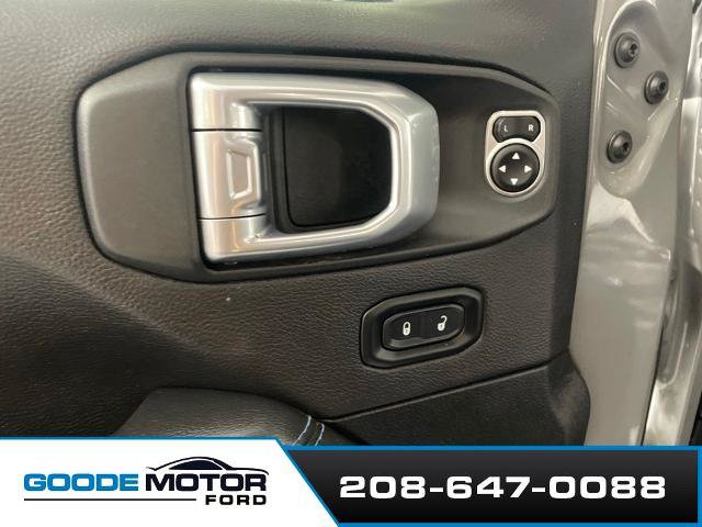 Used 2023 Jeep Wrangler Unlimited Rubicon 4xe w/ Steel Bumper Group AWD/4WD image 9
