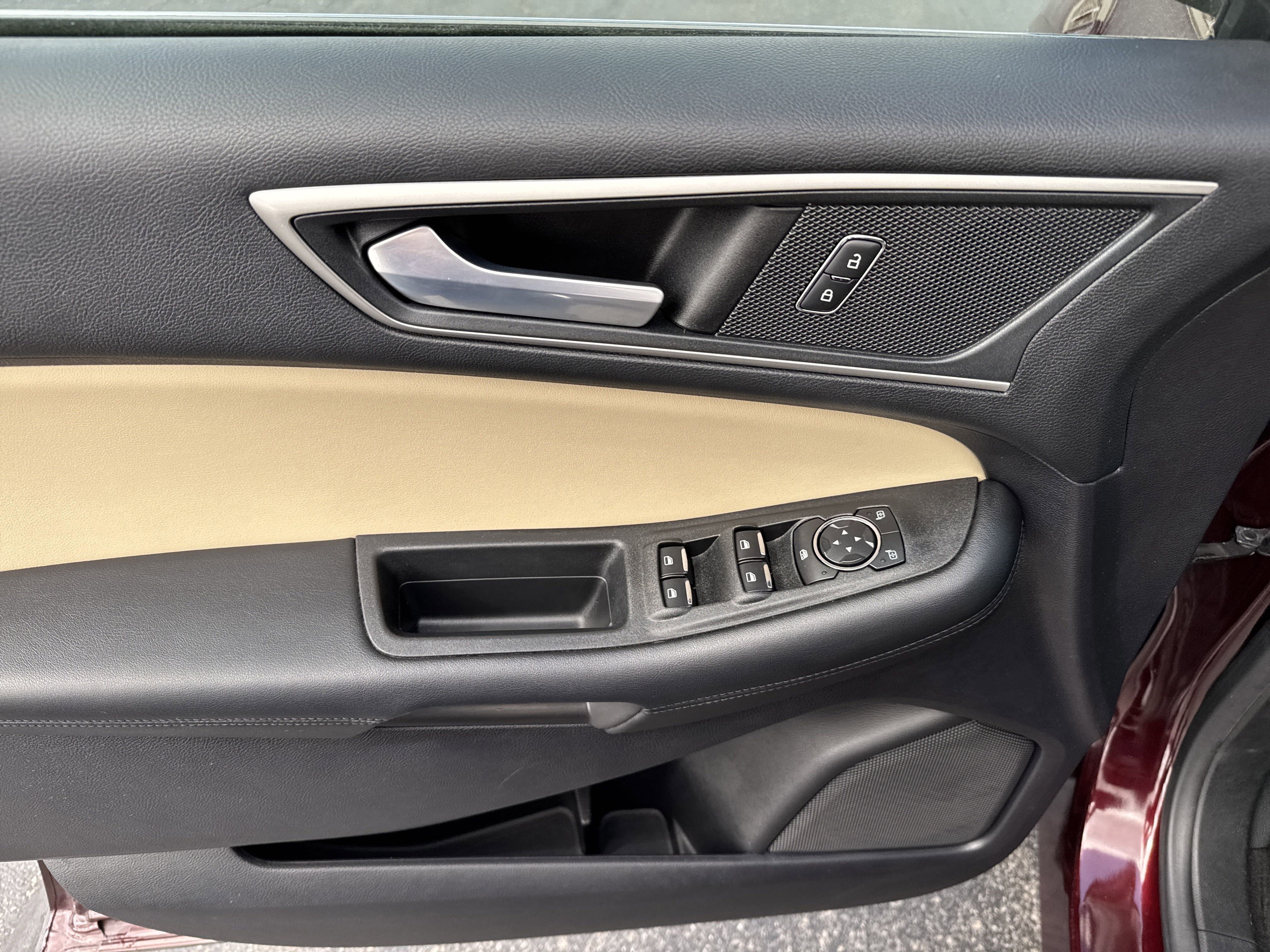 Certified 2022 Ford Edge SEL w/ Convenience Package image 17