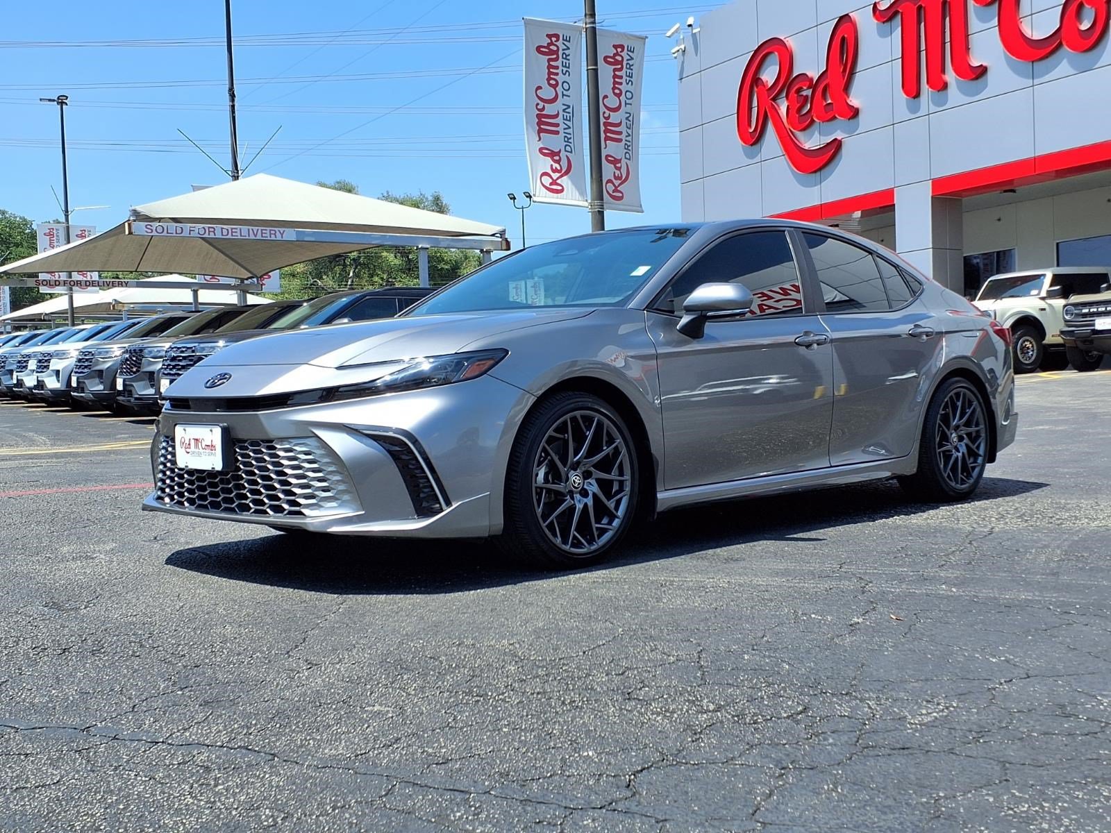 Used 2025 Toyota Camry XSE w/ Premium Package FWD image 1