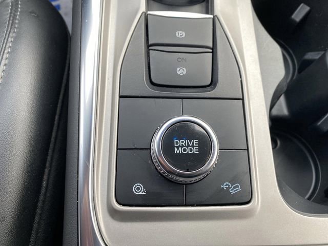 Certified 2022 Ford Explorer XLT w/ Equipment Group 202A image 23