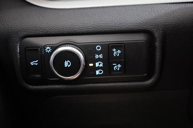 Certified 2023 Ford Explorer XLT w/ Equipment Group 202A AWD/4WD image 32