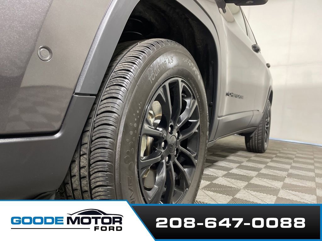 Used 2023 Jeep Cherokee Altitude Lux image 26