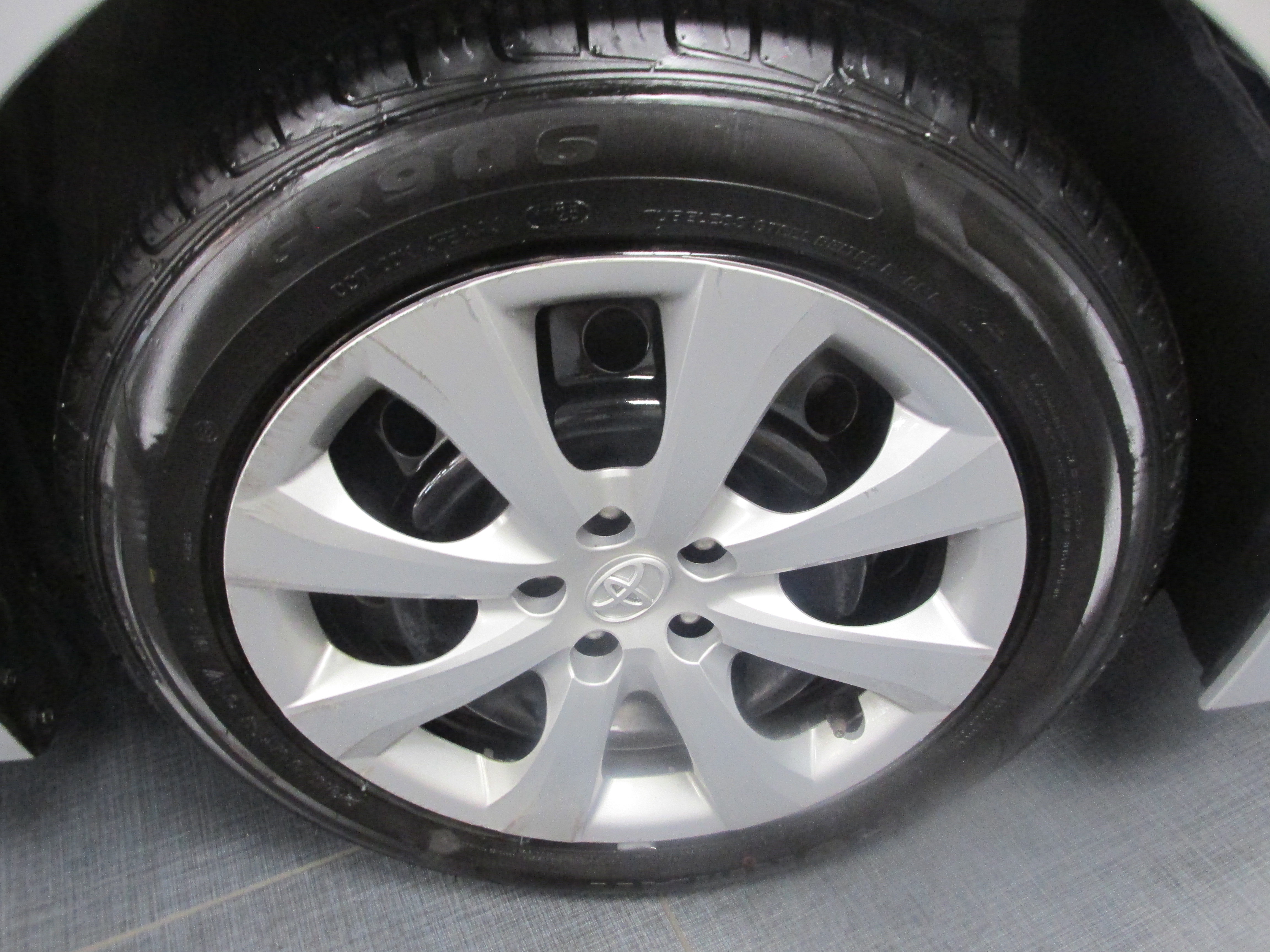 Used 2023 Toyota Corolla LE FWD image 15