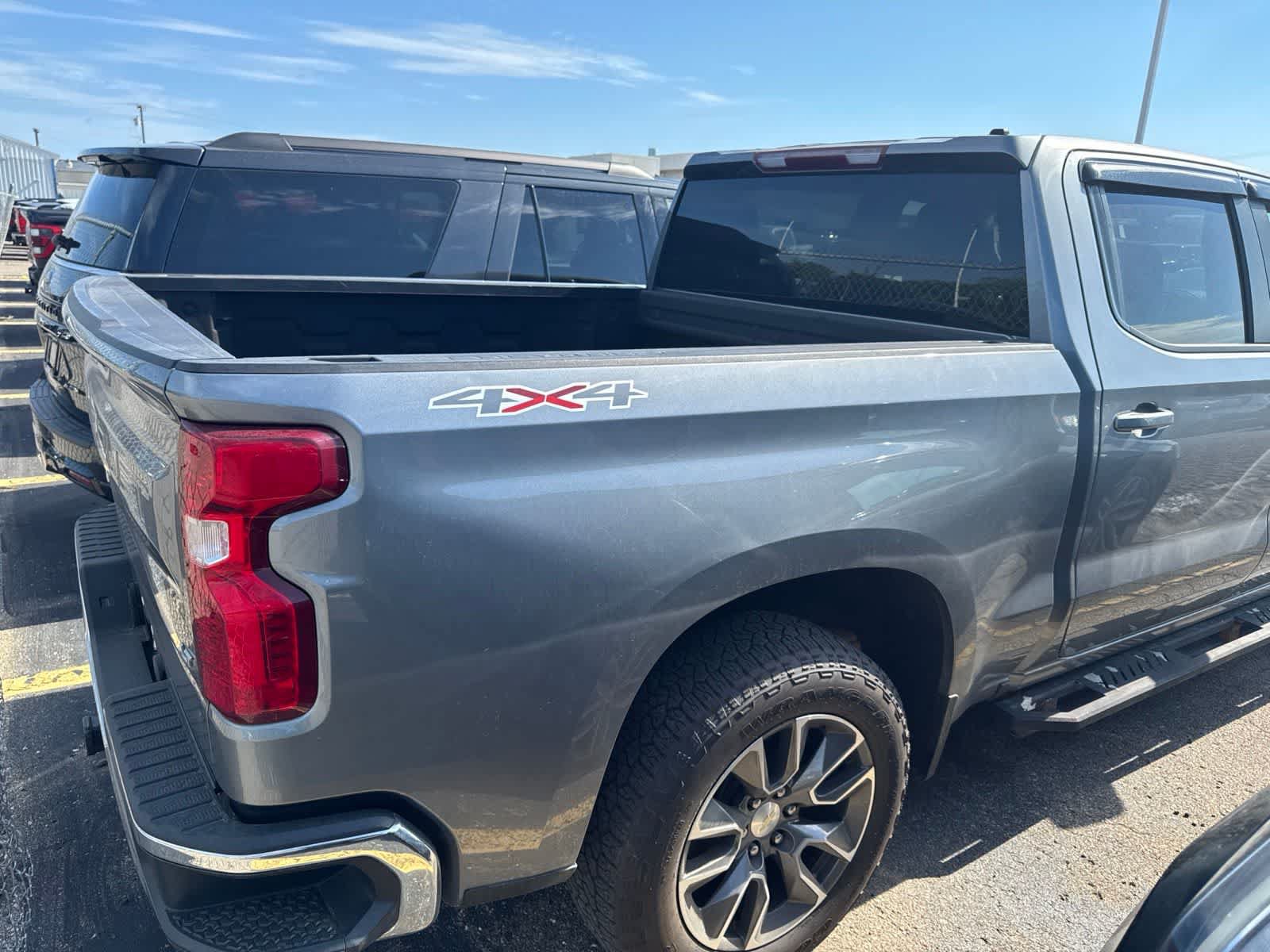 Used 2020 Chevrolet Silverado 1500 LT w/ All-Star Edition AWD/4WD image 29