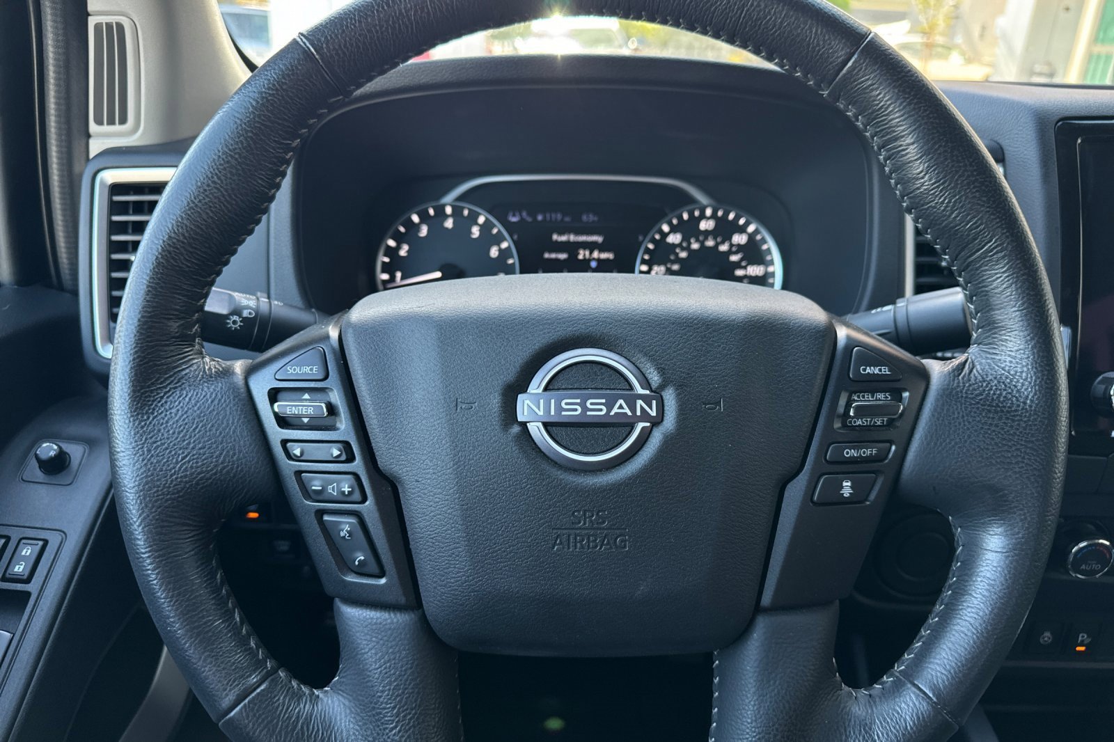 Used 2022 Nissan Frontier SV image 21