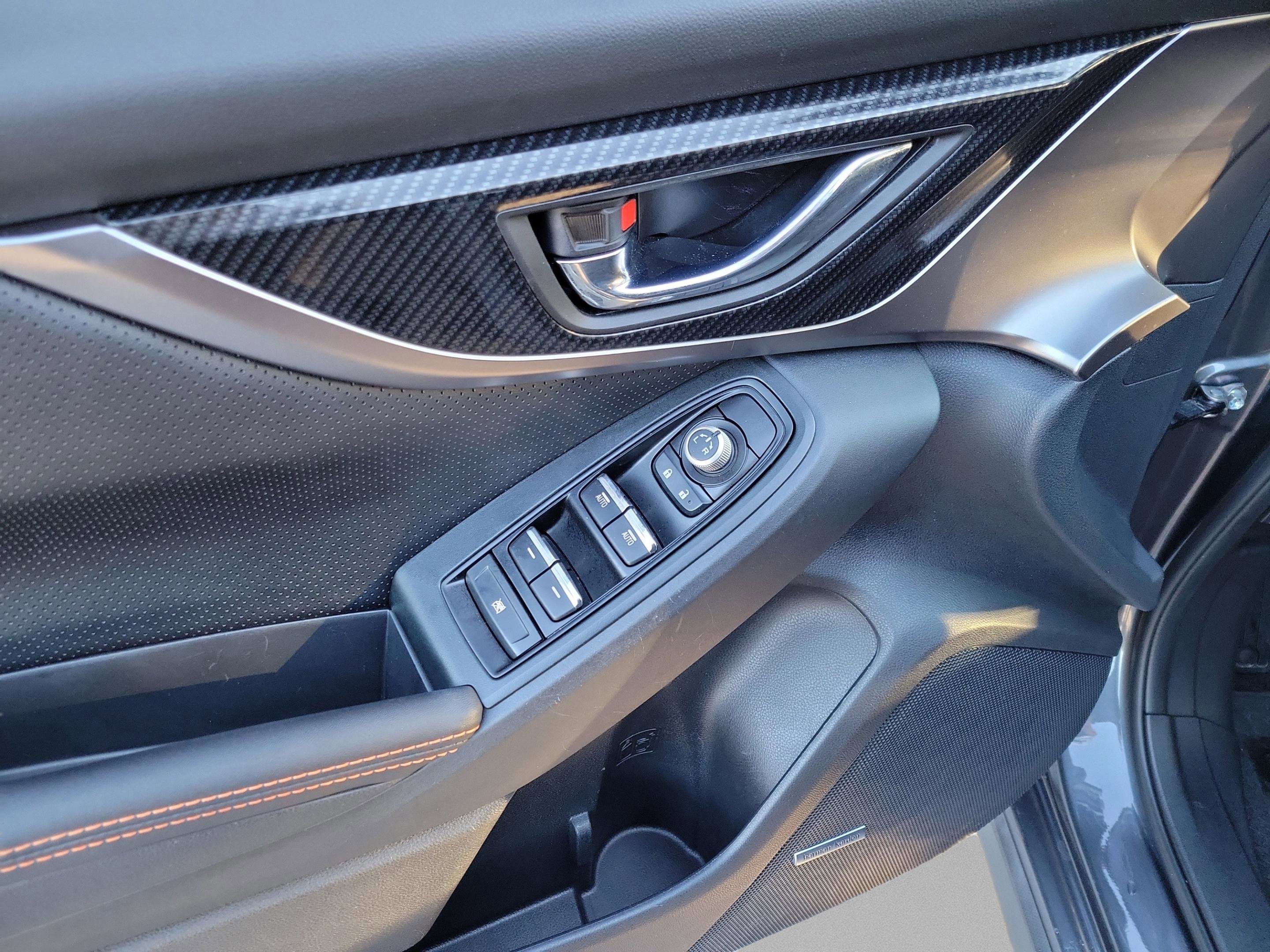 Used 2020 Subaru Crosstrek 2.0i Limited w/ Moonroof Package w/Navigation image 7