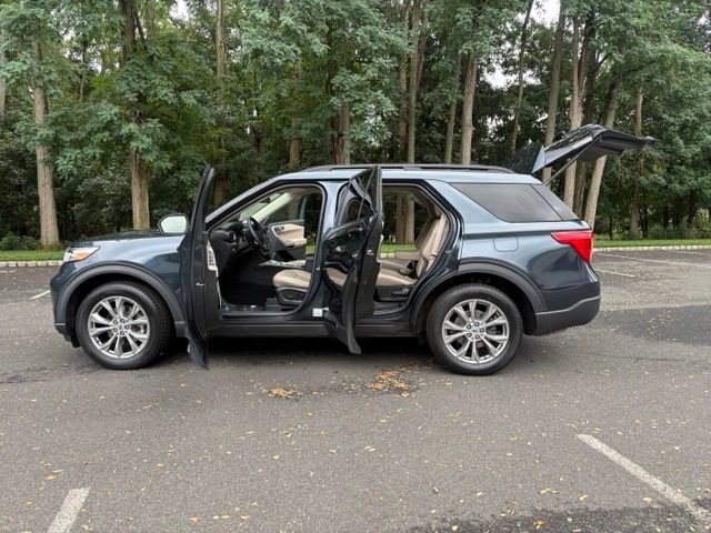 Certified 2023 Ford Explorer XLT w/ Equipment Group 202A AWD/4WD image 28