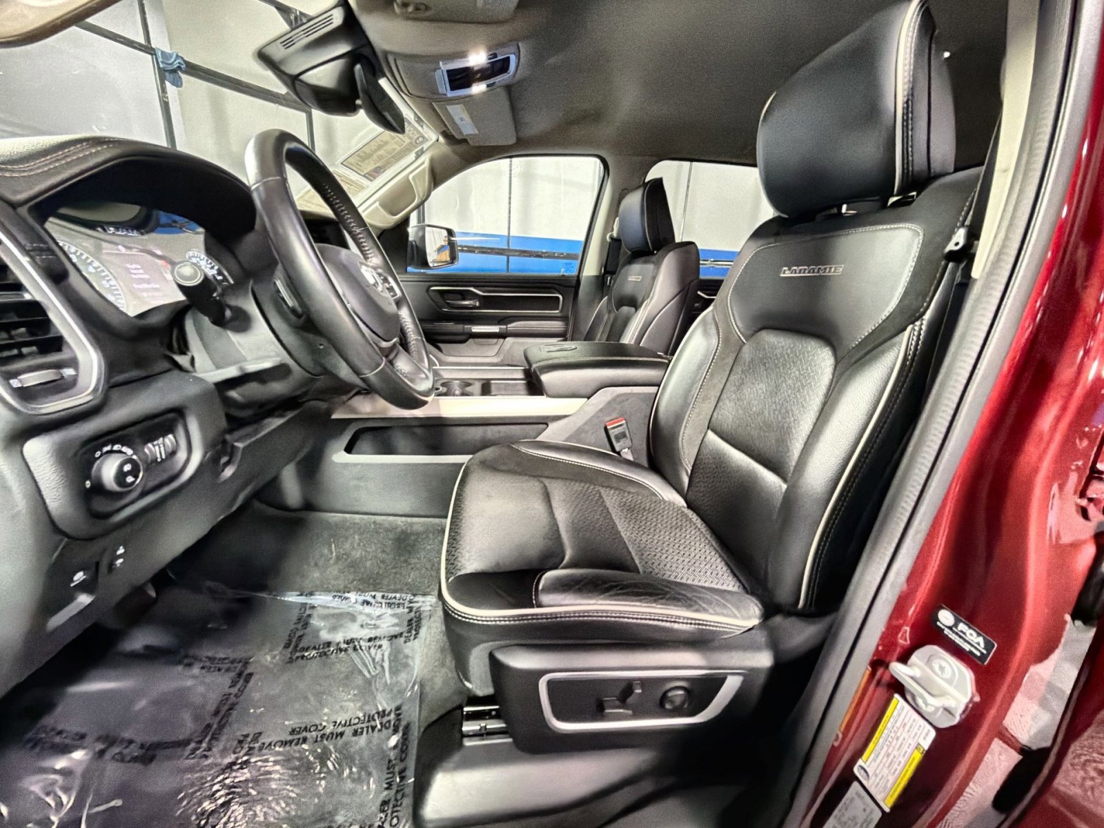 Used 2022 RAM 1500 Laramie AWD/4WD image 24