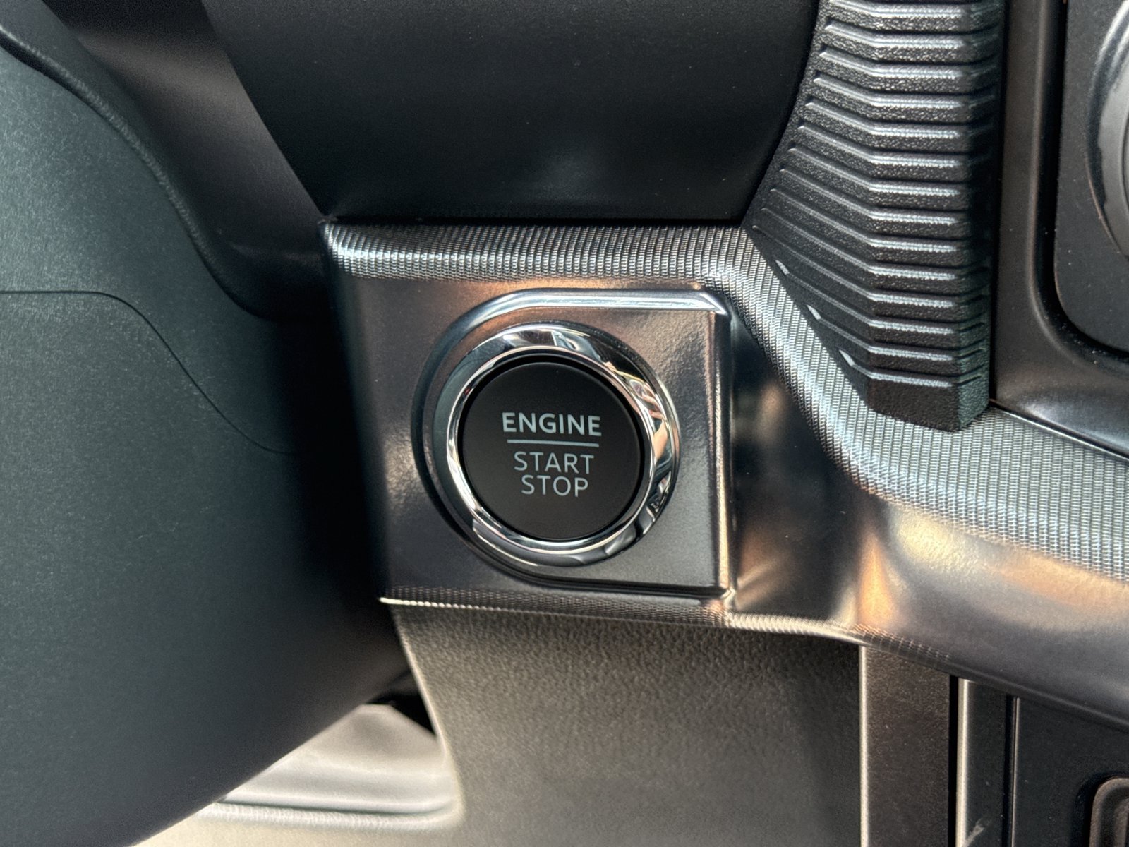 Certified 2025 Ford F150 Raptor AWD/4WD image 44