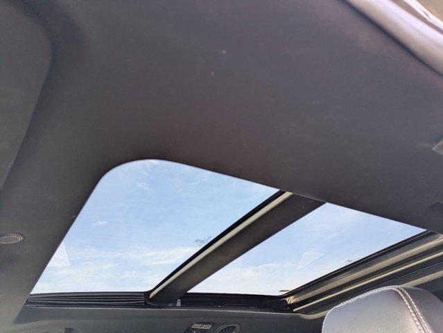 Certified 2020 Ford Explorer Limited w/ Class III Trailer Tow Package image 16