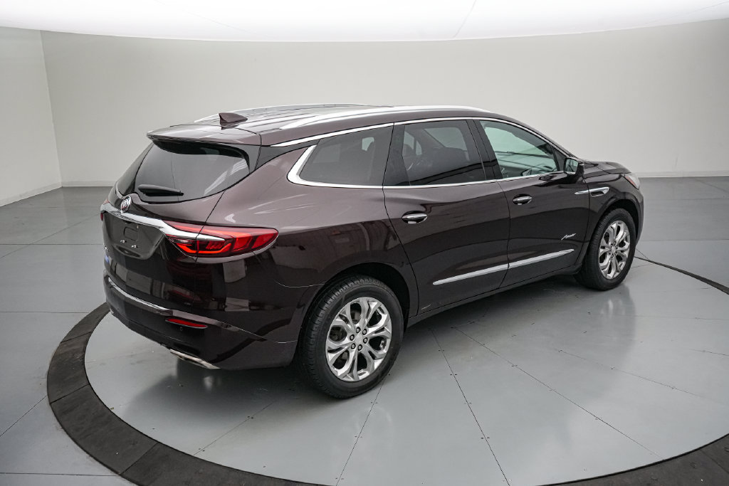Used 2020 Buick Enclave Avenir w/ Avenir Technology Package AWD/4WD image 4