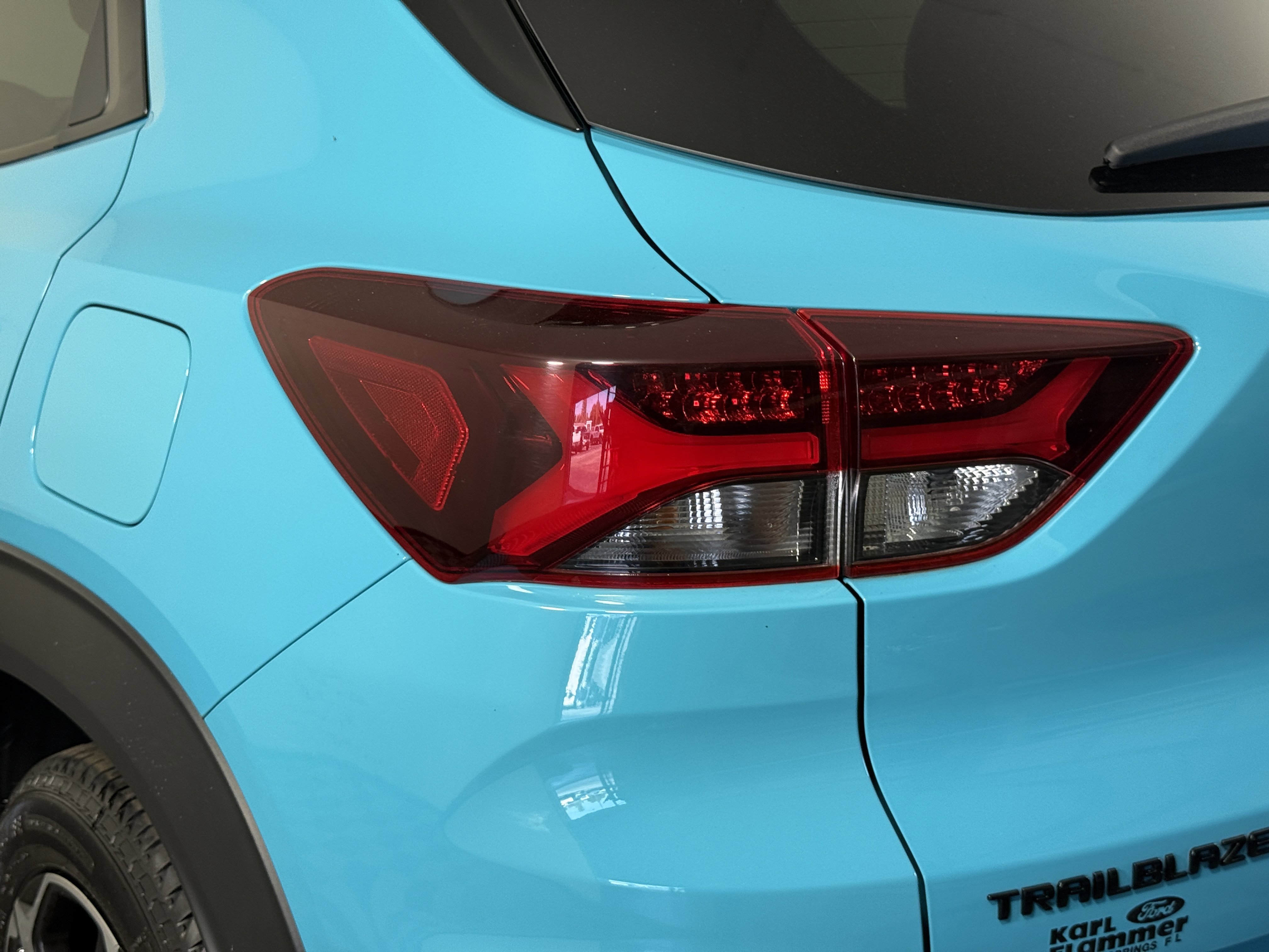 Used 2021 Chevrolet TrailBlazer RS w/ Sun and Liftgate Package image 8