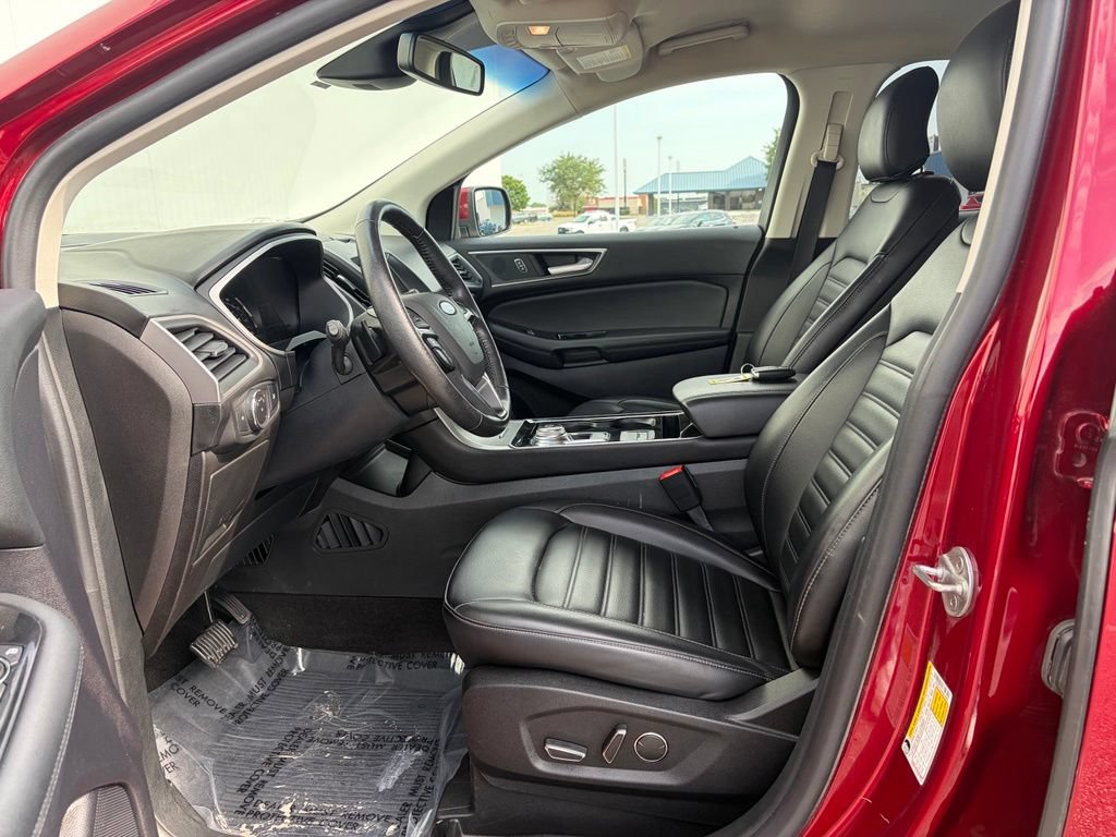 Certified 2019 Ford Edge SEL w/ Equipment Group 201A AWD/4WD image 14