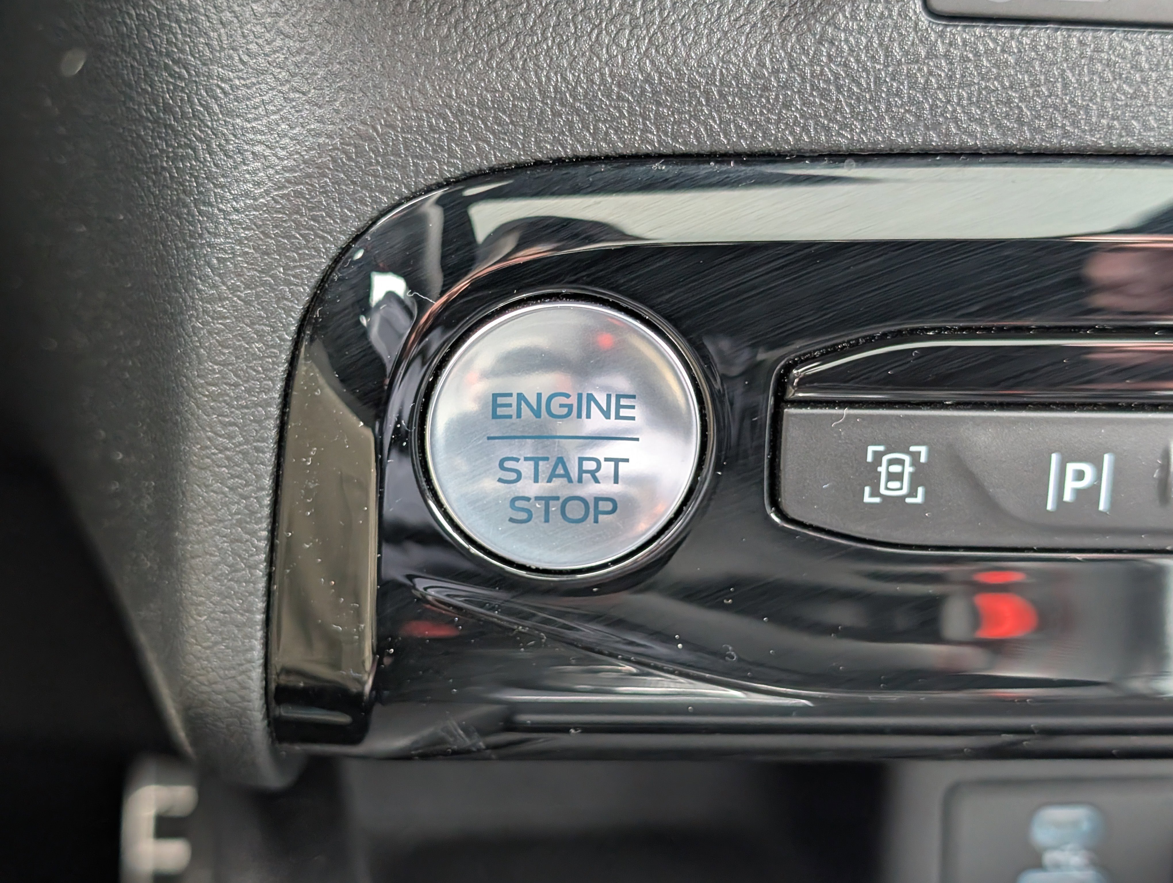 Certified 2023 Ford Escape ST-Line Elite w/ Premium Technology Package image 27