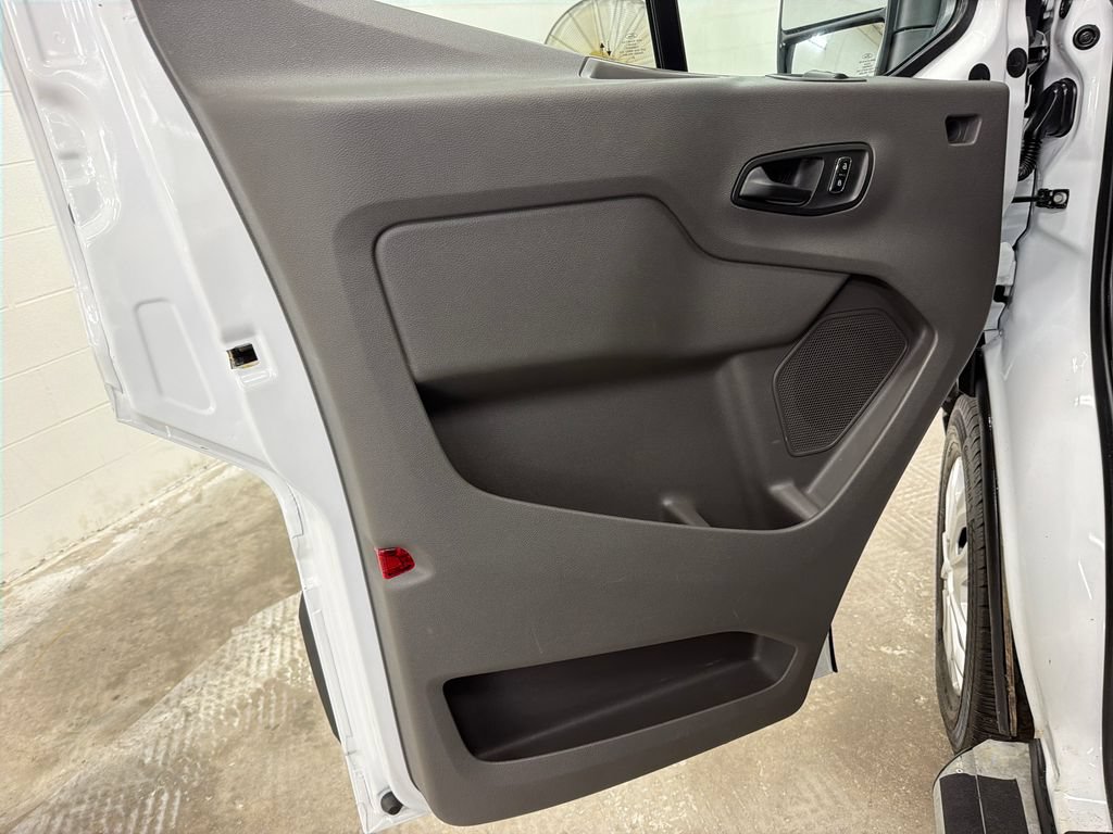Certified 2025 Ford Transit 250 Low Roof w/ Exterior Upgrade Package RWD image 17