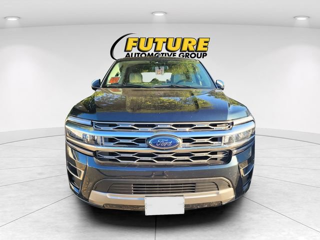 Certified 2024 Ford Expedition Platinum image 2
