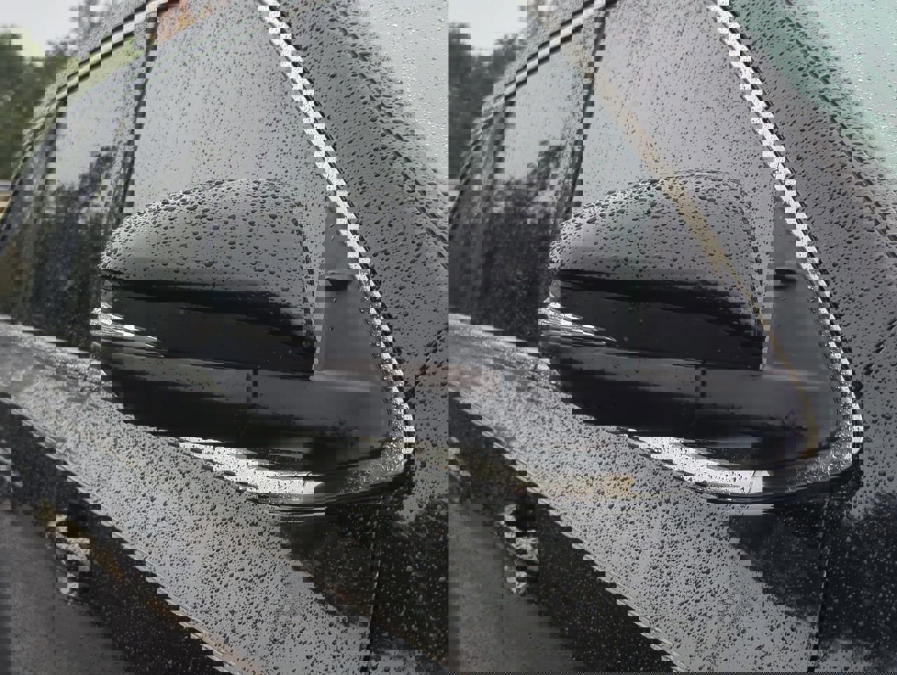 Used 2018 Toyota Highlander LE image 11