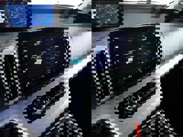 Certified 2025 Ford Expedition Active image 20