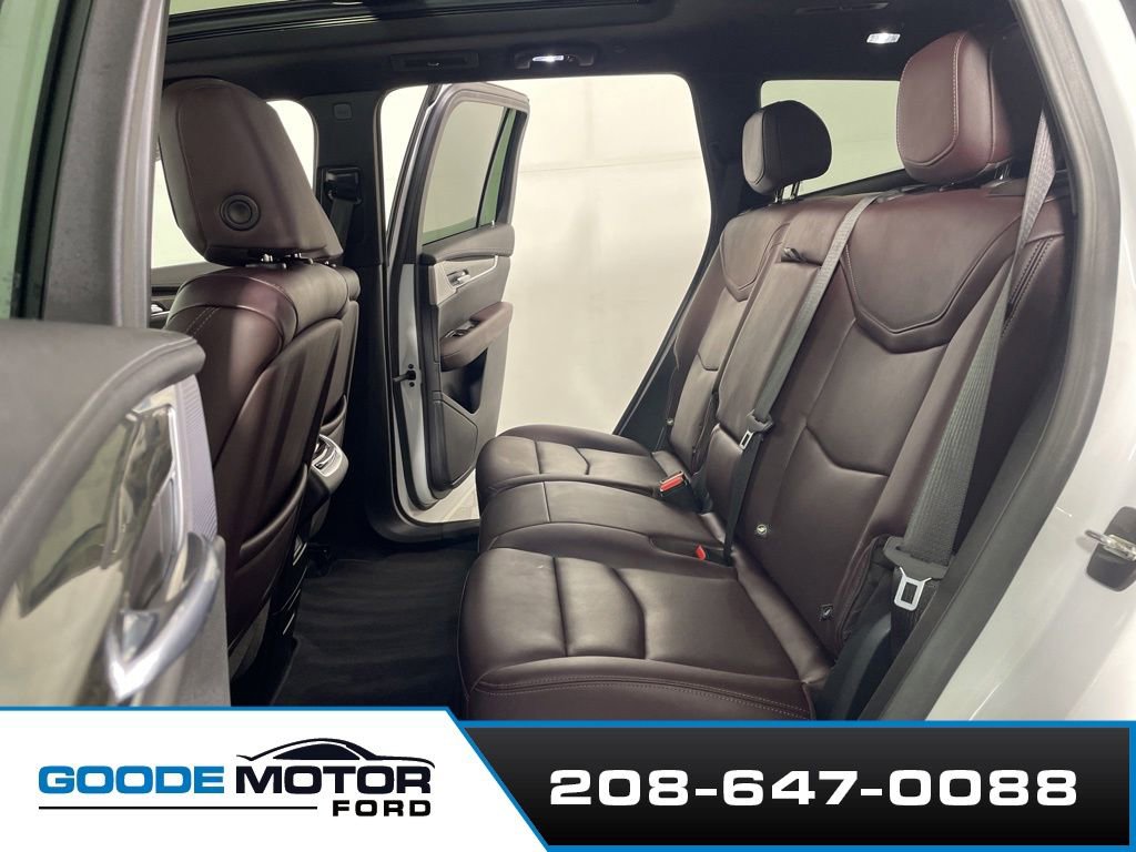 Used 2022 Cadillac XT6 Premium Luxury w/ Technology Package AWD/4WD image 18