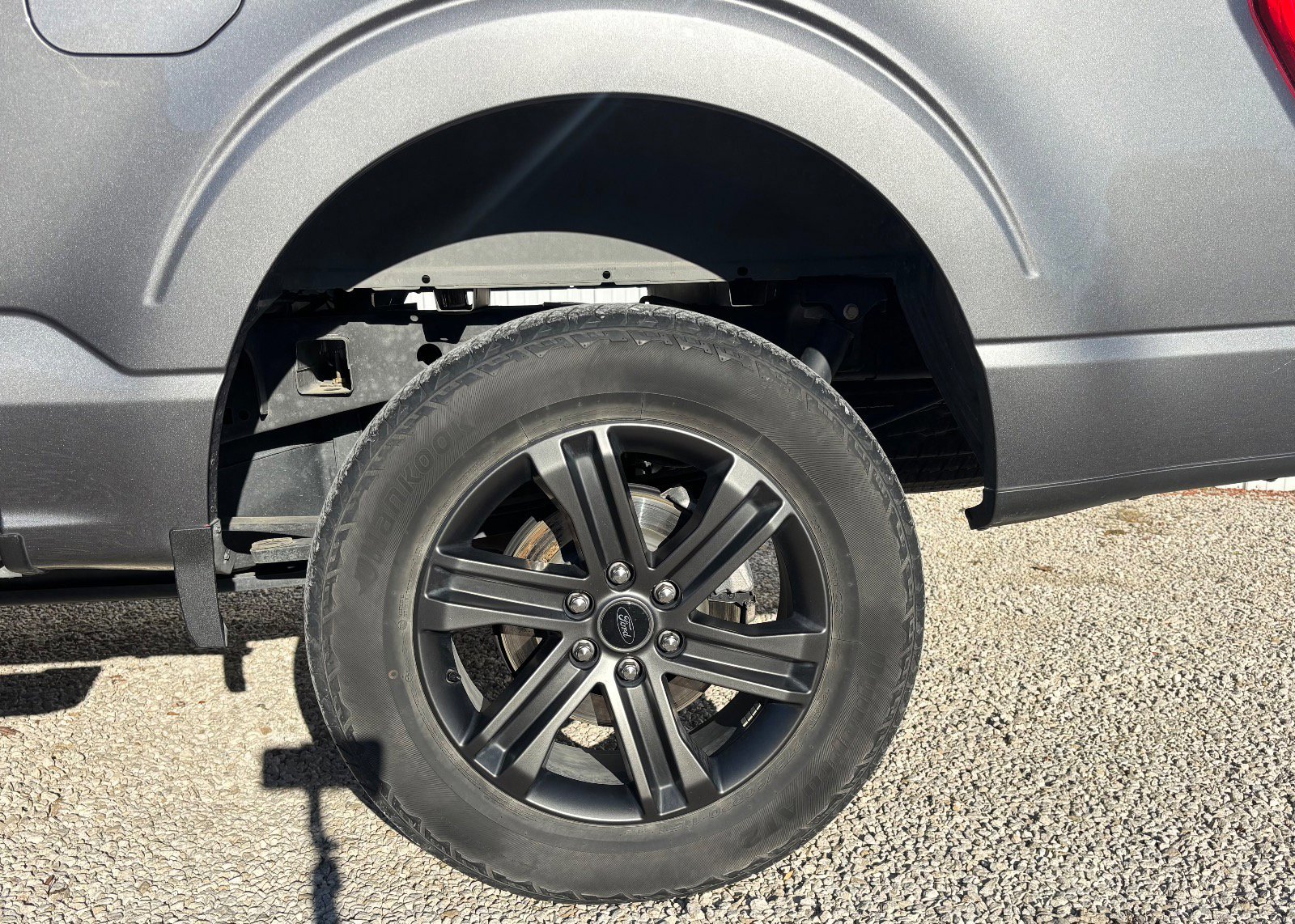 Certified 2022 Ford F150 Lariat w/ Equipment Group 502A High image 16