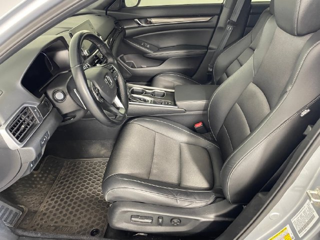 Used 2019 Honda Accord Sport image 2