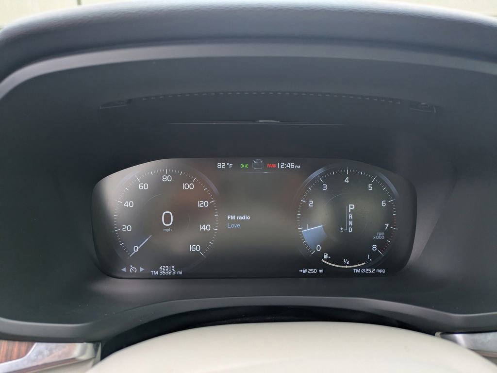 Used 2021 Volvo S60 T5 Momentum FWD image 29