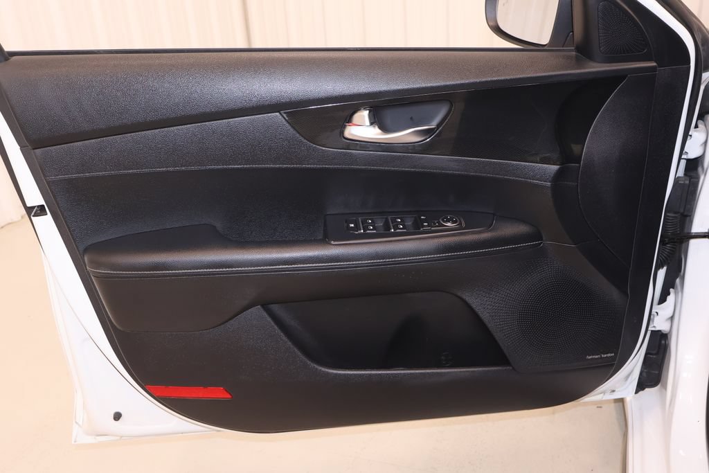 Used 2021 Kia Forte GT-Line w/ GT-Line Premium Package FWD image 11