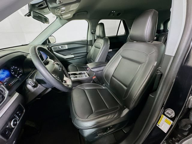 Certified 2024 Ford Explorer XLT w/ Equipment Group 202A AWD/4WD image 28