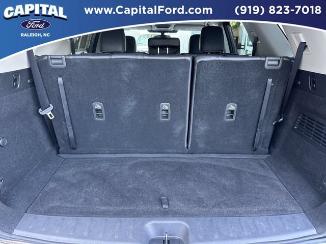 Used 2022 Nissan Pathfinder SL FWD image 16