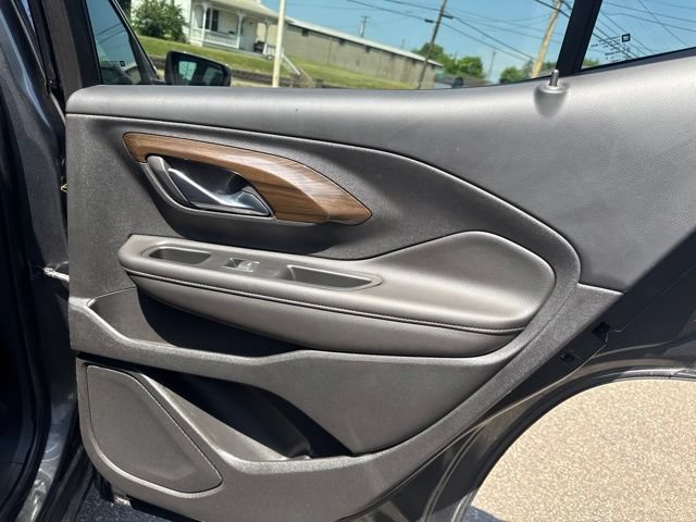 Used 2019 GMC Terrain Denali w/ Comfort Package AWD/4WD image 37