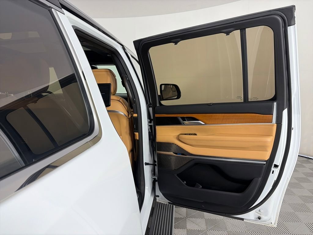 Used 2023 Jeep Grand Wagoneer L Series III w/ Rear Seat Video Group 1 image 28