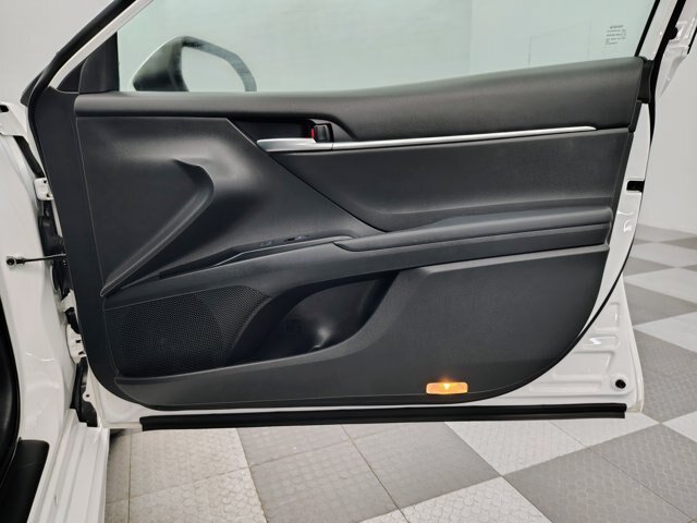Used 2019 Toyota Camry SE FWD image 24