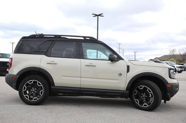 Certified 2025 Ford Bronco Sport Outer Banks w/ Outer Banks Tech Package+ AWD/4WD image 7