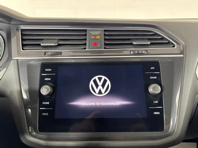 Used 2021 Volkswagen Tiguan SE AWD/4WD image 14