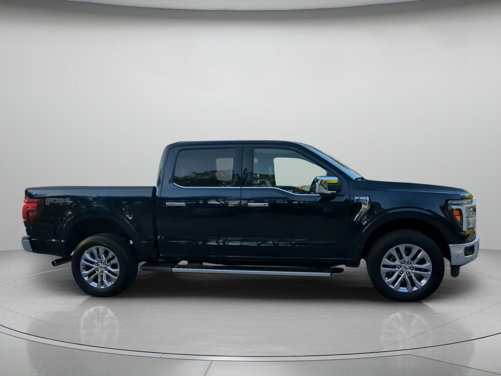 Certified 2025 Ford F150 Lariat w/ Equipment Group 501A Mid AWD/4WD image 33