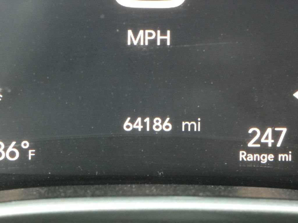 Used 2023 Chrysler Pacifica Touring-L FWD image 26