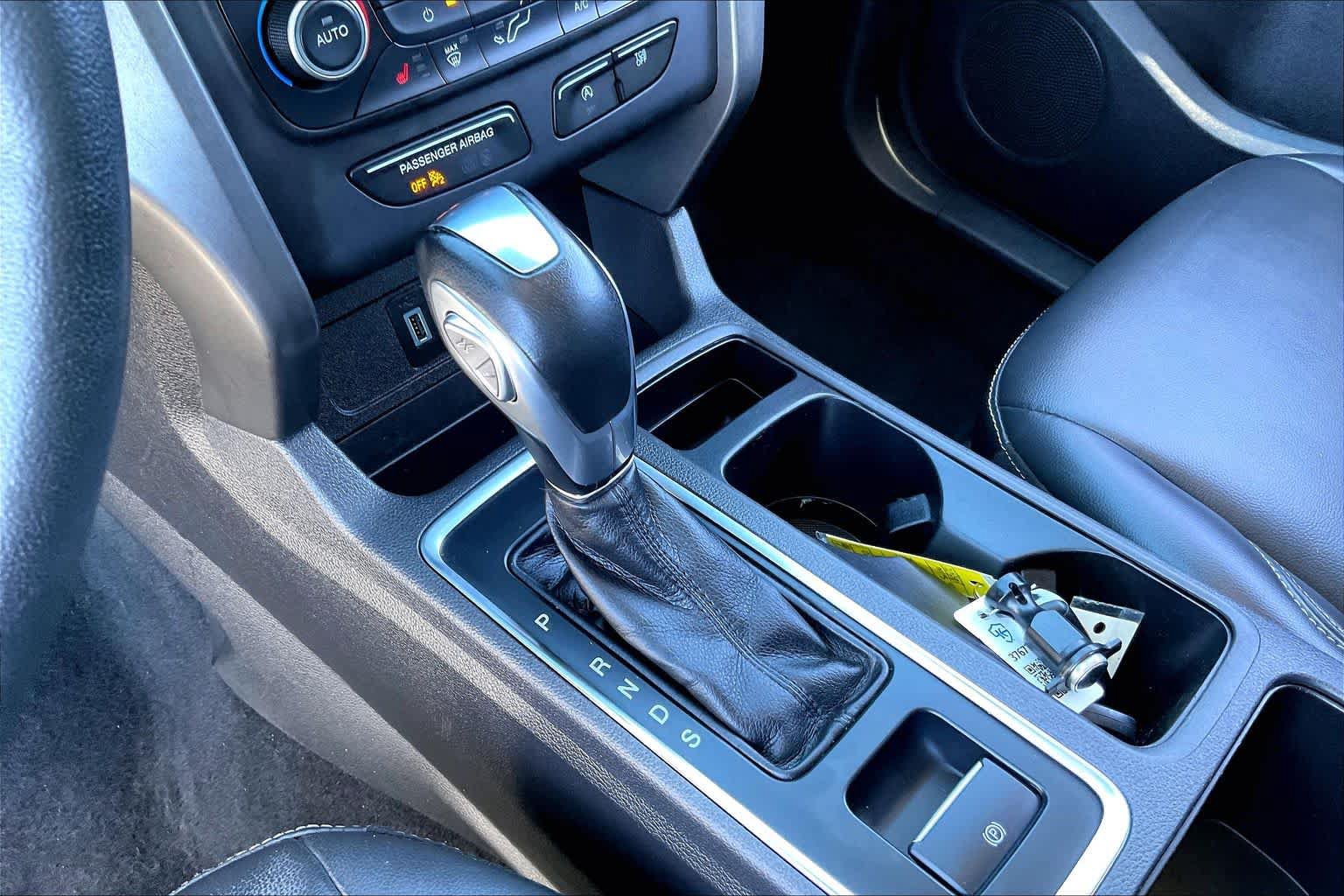Certified 2019 Ford Escape SEL FWD image 15