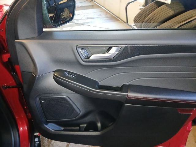 Certified 2024 Ford Escape ST-Line w/ Tech Pack #1 image 46