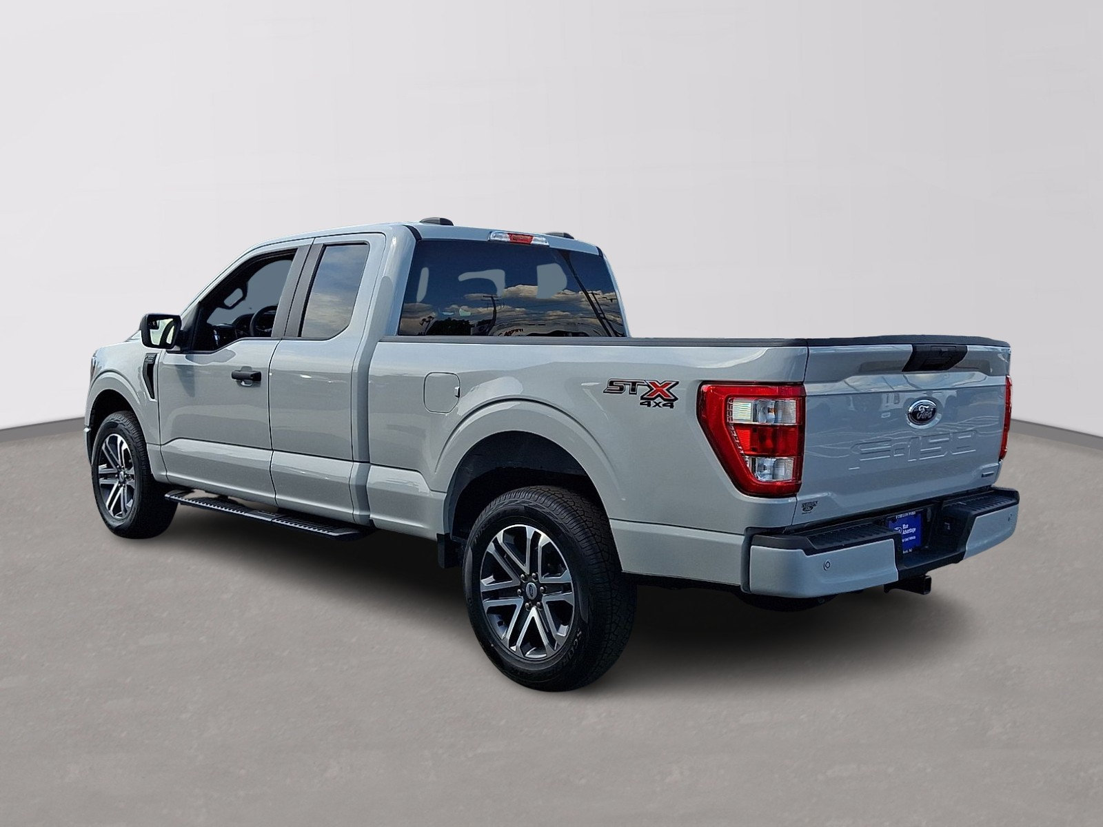 Certified 2023 Ford F150 XL w/ STX Appearance Package AWD/4WD image 4