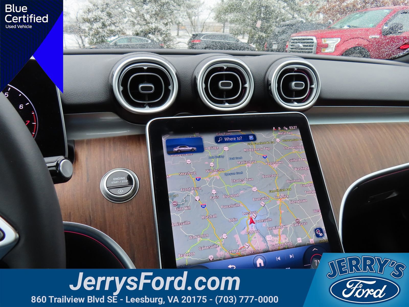 Used 2025 Mercedes-Benz C 300 4MATIC Sedan image 25