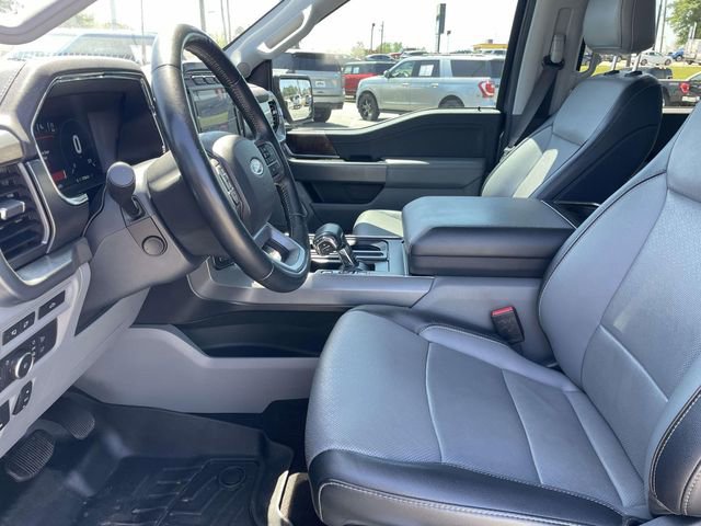 Certified 2022 Ford F150 Lariat w/ Equipment Group 502A High image 18