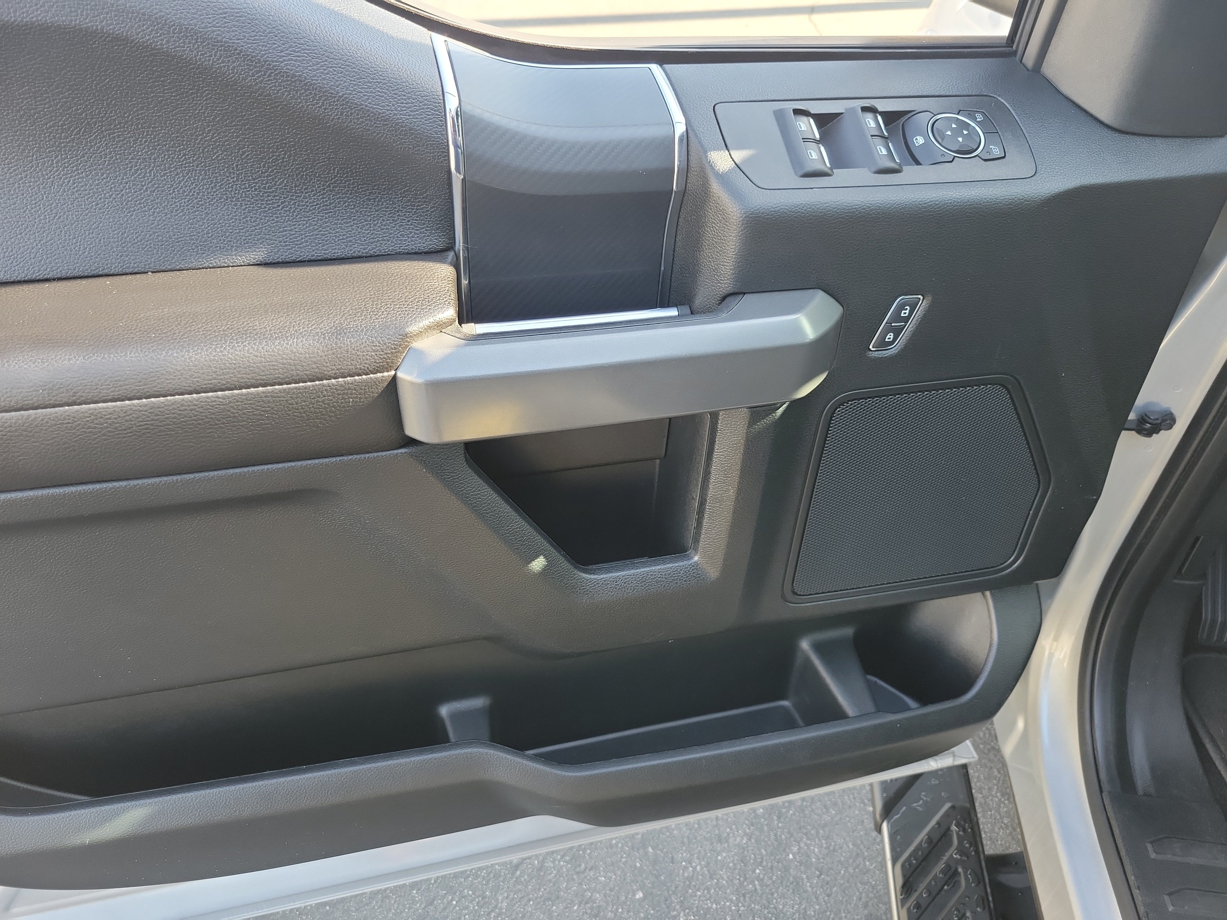 Certified 2018 Ford F150 XLT w/ Equipment Group 302A Luxury RWD image 12