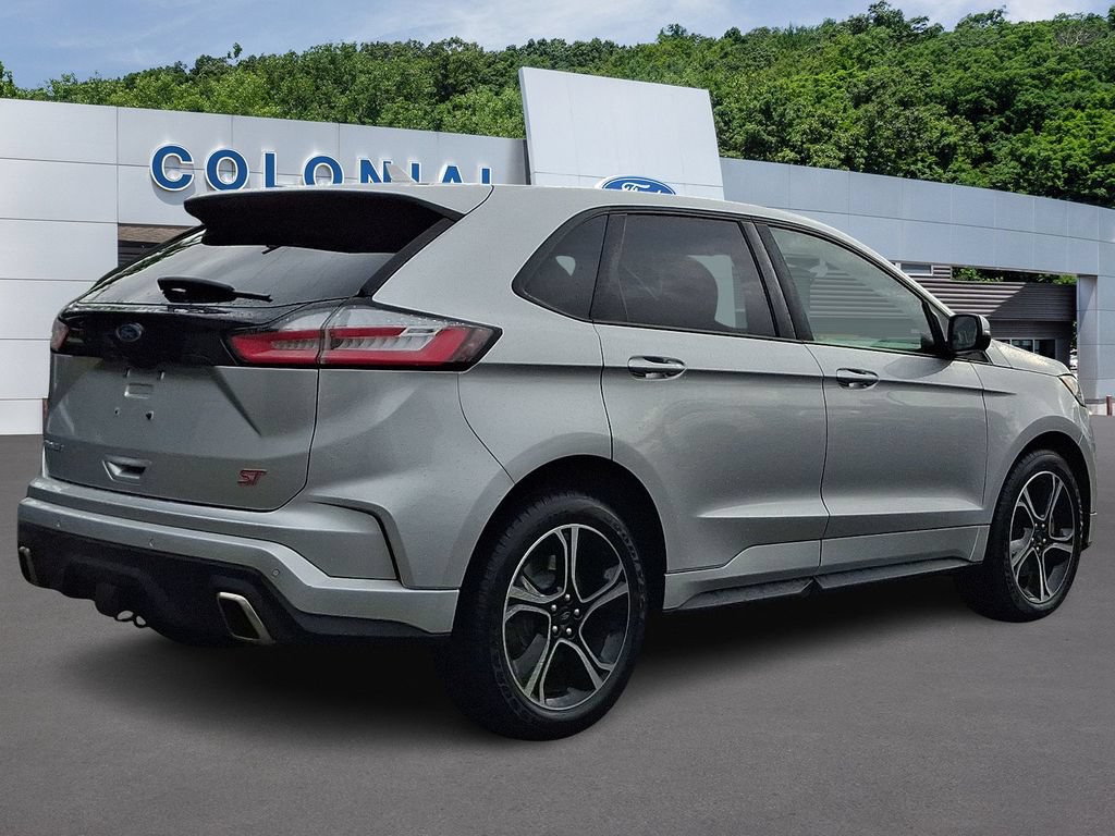 Certified 2019 Ford Edge ST w/ Cold Weather Package AWD/4WD image 6