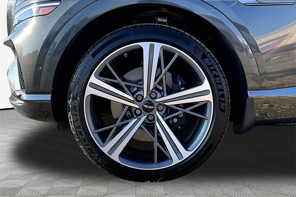 Used 2025 Genesis GV80 3.5T e-SC image 11