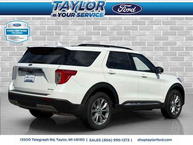 Certified 2022 Ford Explorer XLT w/ Equipment Group 202A image 3