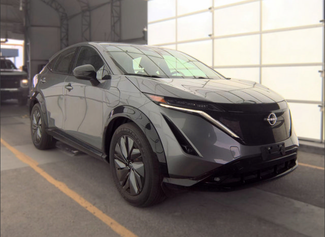 Used 2024 Nissan Ariya AWD image 4