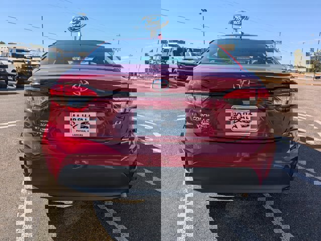 Used 2023 Toyota Corolla LE image 4